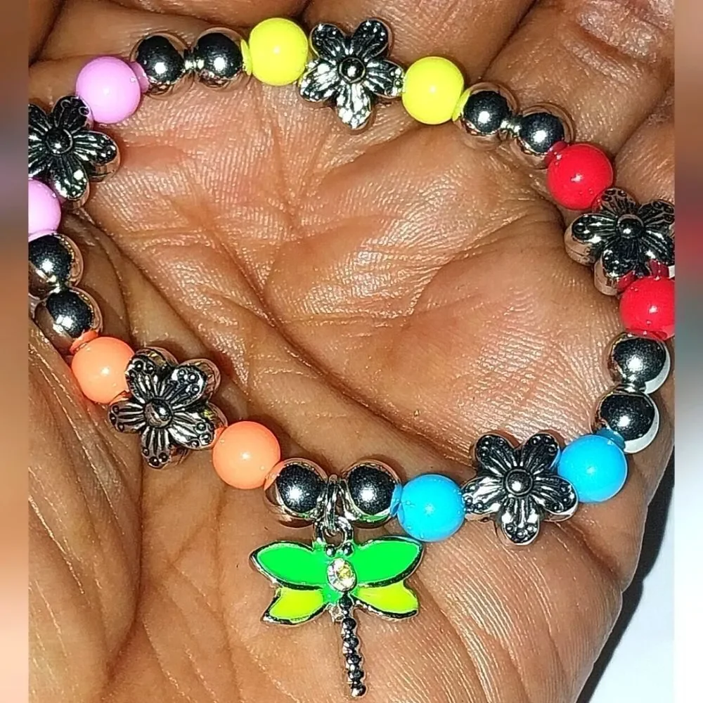 Super cute girls Dragonfly pendant bracelet - Picture 8 of 8